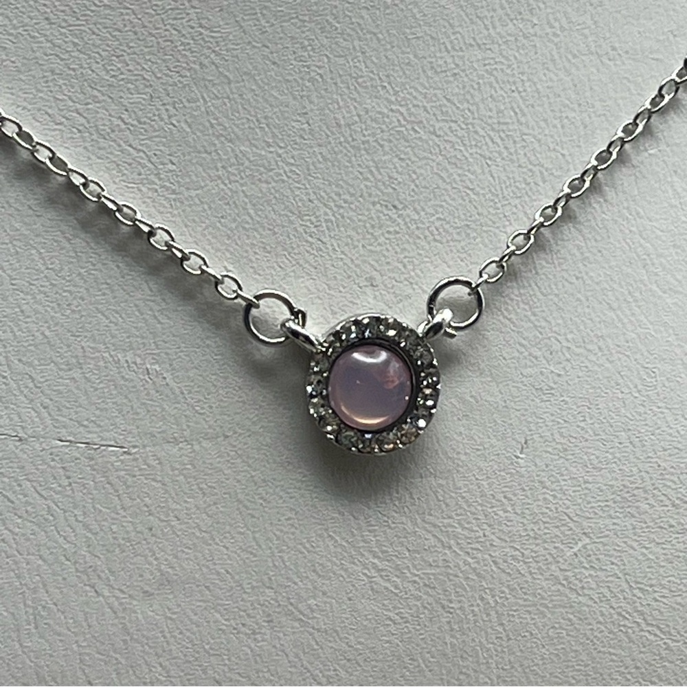 Elegant Silver and Pink Pendant Necklace